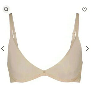 Skims Weightless Scoop Bra